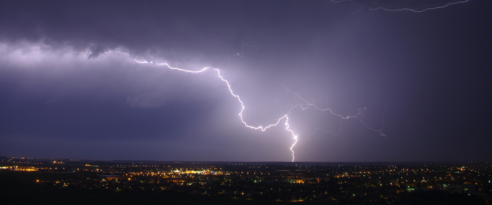 canicule, puis orages à partir du 20 août ? - Page 7 888565230820122221