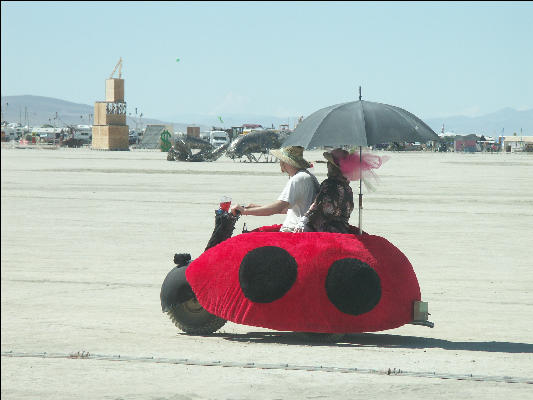 Evénements, festivals ou autres PICT8524-Art-Car-Burning-Man-Black-Rock-City-Nevada