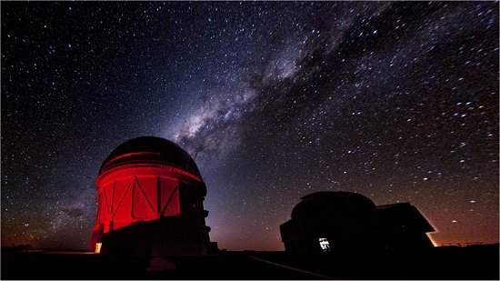 Energia Escura como efeito do campo Gravitacional - Página 5 010130130906-telescopios-des-1