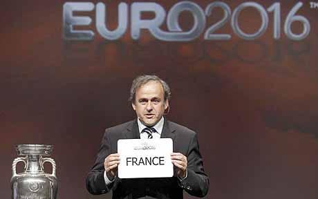 So Platini takes his NT to tournament again? - Page 2 Michel%20Platini%20announcs%20Euro%202016