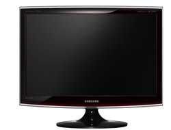 Samsung'dan etkileyici LCD 67024