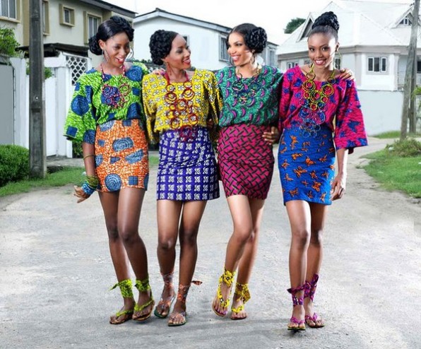 Afrika - Page 11 African-fashion-design-596x494