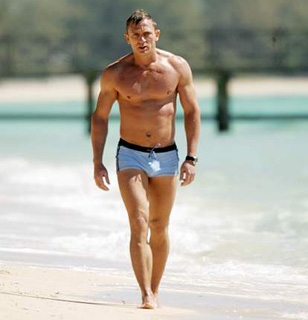 Press Conference in Turkey - Page 2 Cl012-swimming-trunks-james-bond