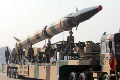 La India prueba con éxito un Misil con Capacidad Nuclear Agni_Missile