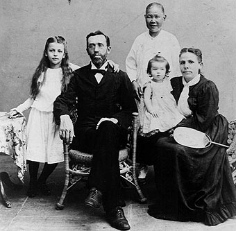 chine - MIN Anchee (Chine/Etats-Unis) Pearl_Buck%20and%20family