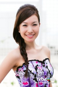 Ứng viên Hoa hậu Hồng Kông 2012 lộ ảnh nóng Miss-HK-Cynthia-Tsang-200x300