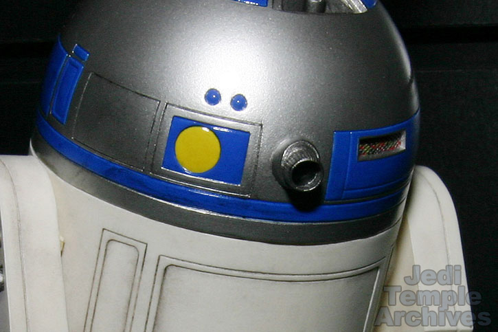 R2-D2 Statue - Page 4 02statues028