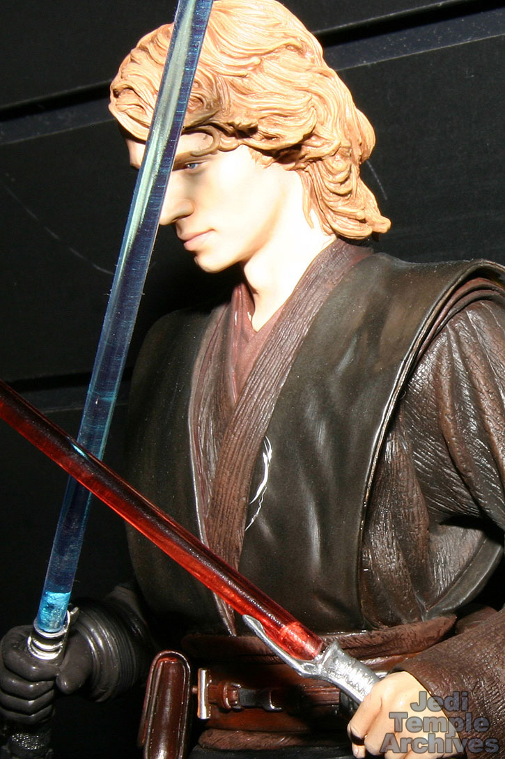 anakin episode 3 bust exclusif - Page 2 06exclusives021