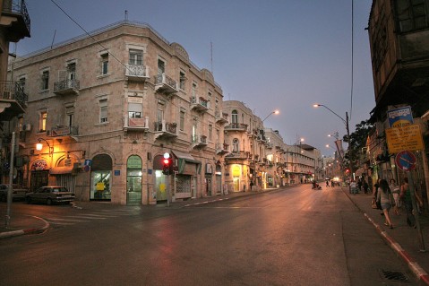 تعرفوا على بلدة يافا الجميلة Jaffa-street-Jerusalem-1