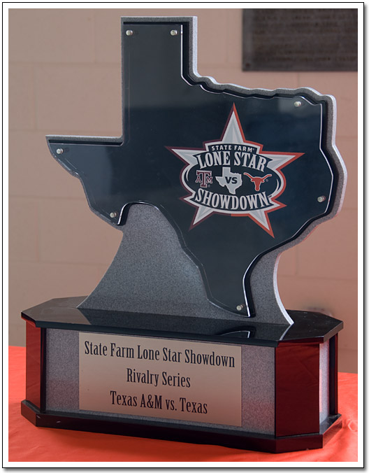 Texas A&M vs Texas 080516_trophy