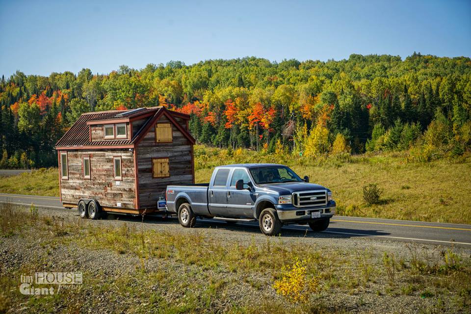 La maison sur roues de Guillaume et Jenna 10653834_856329811066271_1158605313237309670_n