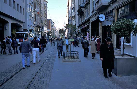   () Istiklalcaddesi6