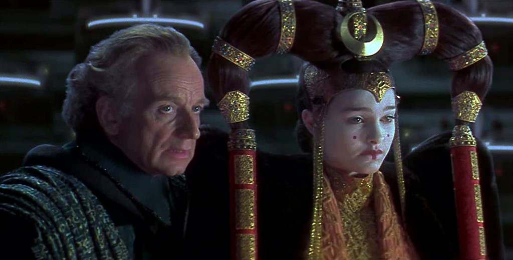 La República Galáctica debía caer (tema Star Wars) Palpatine_Amidala_Senate-2-1024x519