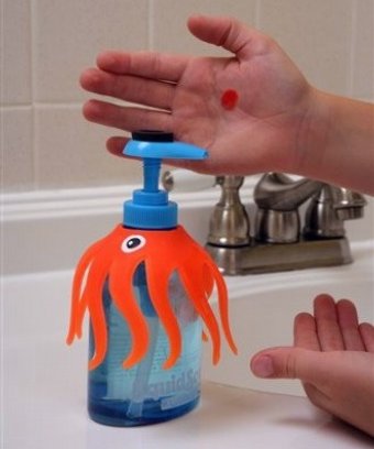    أصابع يديك ... مابها من أسرار   - صفحة 4 Squidsoap_inked