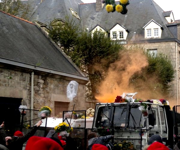 Histoire : LA REVOLTE DES BONNETS ROUGES Quimper06