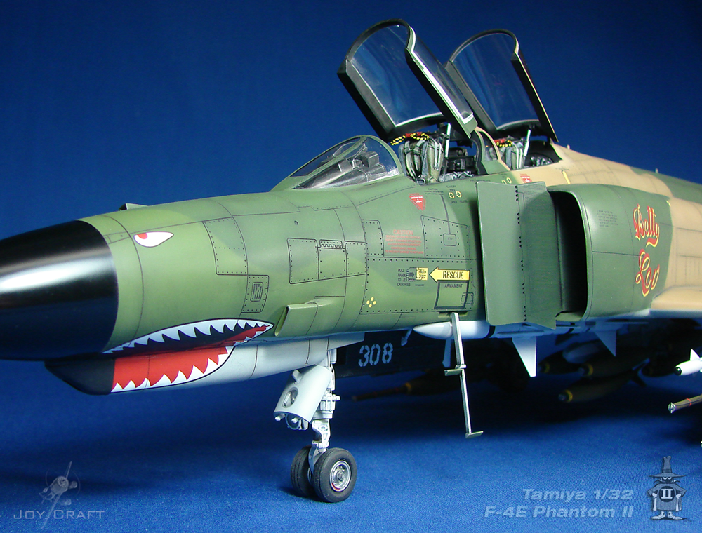 F-4E Phantom II - Betty Lou F4E-Phantom-06