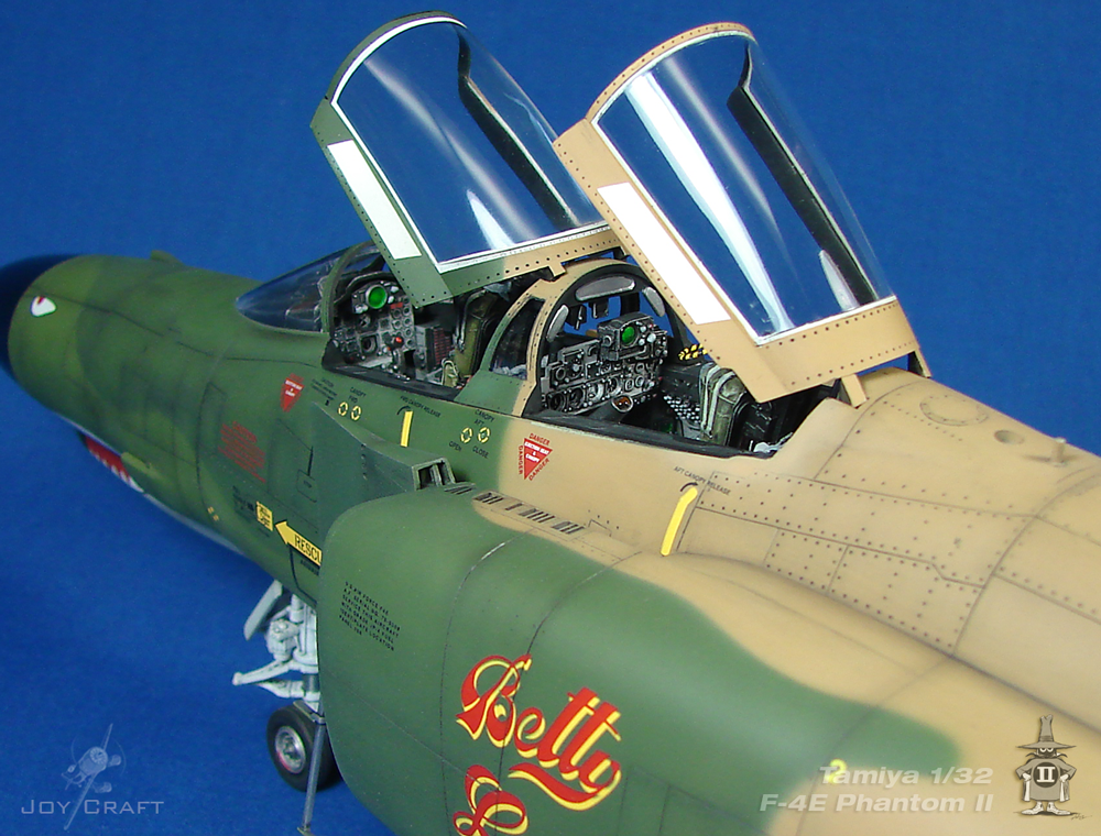 F-4E Phantom II - Betty Lou F4E-Phantom-18