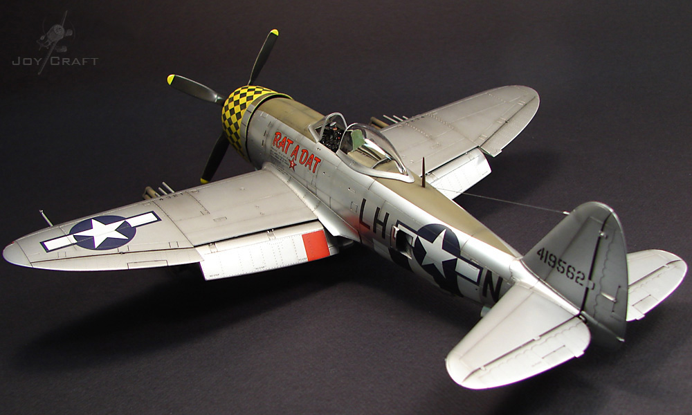 P-47D Thunderbolt "Rat A Date 3" P-47D_01