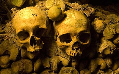 أنفاق الموت في باريس .. ماذا تعرف عنها ؟ Catacombs1