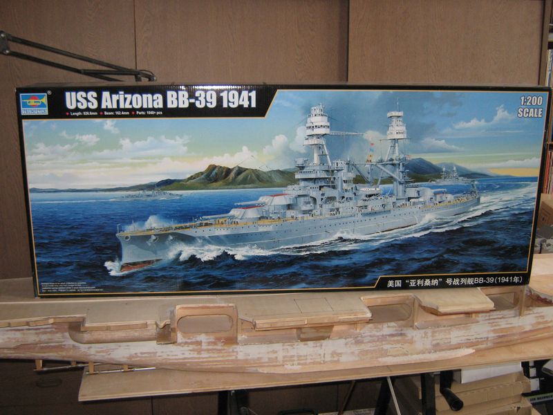 Vorstellung USS Arizona von Trumpeter in 1/200 Arizona%20001