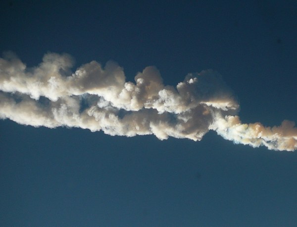 القرآن صور لنا عملية سقوط النيازك قبل أن يصورها العلماء بقرون Chelyabinsk_meteor