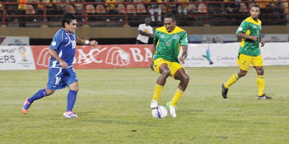 Rumbo a La Copa Mundo 2010: El Salvador 3 Guyana 2. Guyanas-Ricky-Shakes-tries