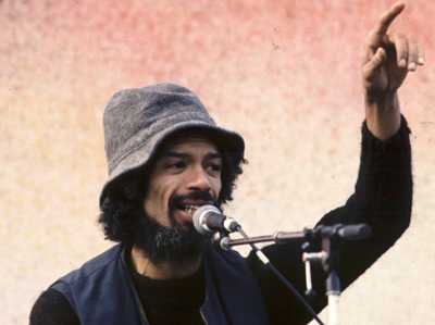 GIL SCOTT HERON en directo en BCN el 23 de julio!!! Gil%20scott-heron%2022