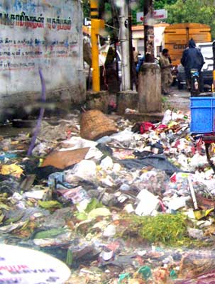 உண்டி கொடுத்து உயிர் பறிப்போரே! Garbage_400