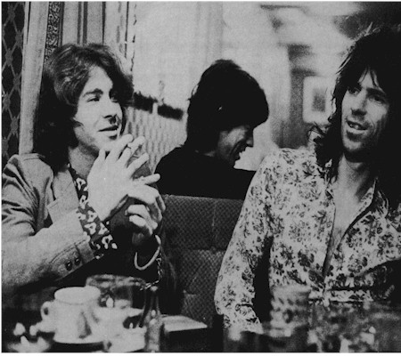 ¡¡Felicidades PLdG!! Mick_keith_taylor_table