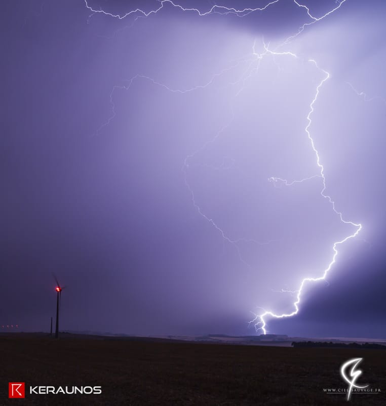 Chasse aux orages des 6 et 7 août 2015 entre Ardennes et Marne Chasseur-orage-6-7-aout-2015-ardennes-marne-thibault-cormier-6