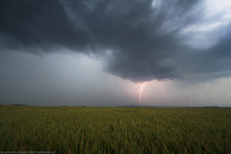 Orages sur le Calvados Foudre-orage-11-juin-2015-calvados-igor-hollman-chasseur-orages-photo-2