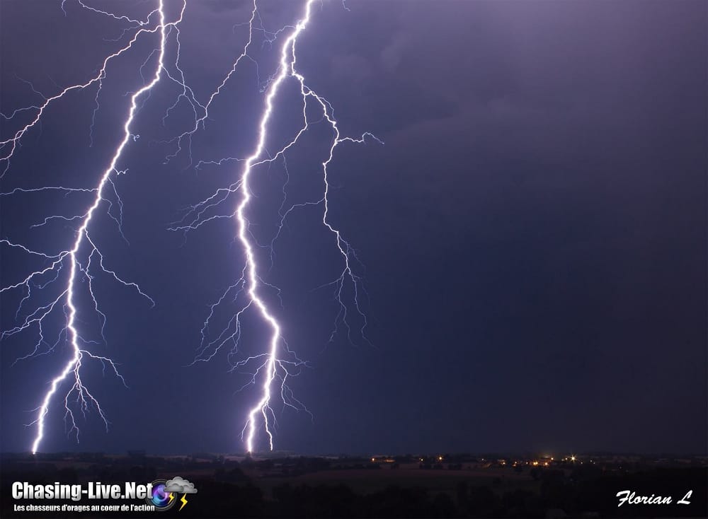 Orages localement forts dans la nuit du 12 au 13 août Orages-12-13-aout-2015-fortes-pluies-aquitaine-bretagne-finistere-normandie-charente-midi-pyrenees-lasdoulours-2