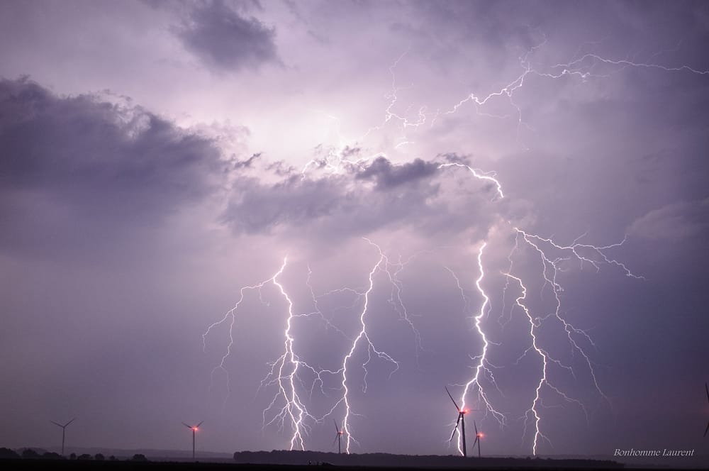 Orages localement forts dans la nuit du 12 au 13 août Orages-12-13-aout-2015-fortes-pluies-aquitaine-bretagne-finistere-normandie-charente-midi-pyrenees-photo-calvados