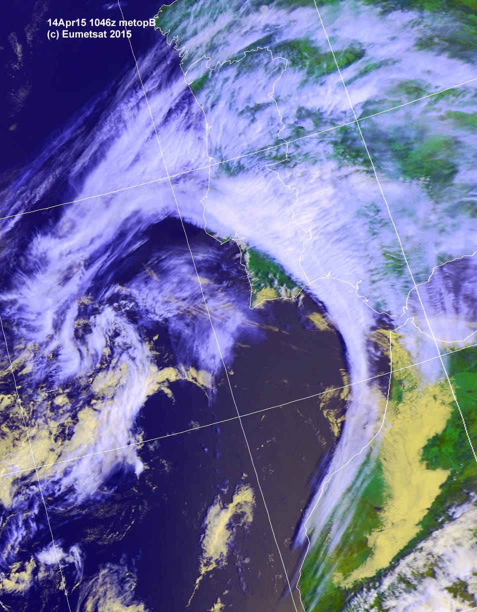 Dégradation orageuse sur le Portugal et l'Espagne Journal_convectif_16_avril_2015_orage_espagne_01