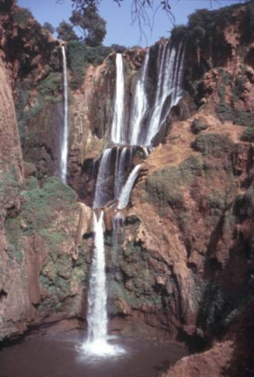   Torrent-chute-campagne-ouzoud-atlas-