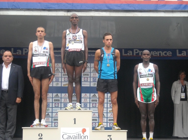 Podiums Chpts de France de Semi Marathon 2009 à Cavaillon Dscn2969