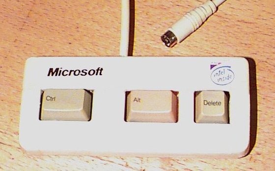 لماذا Control + Alt + Delete New_microsoft_keyboard