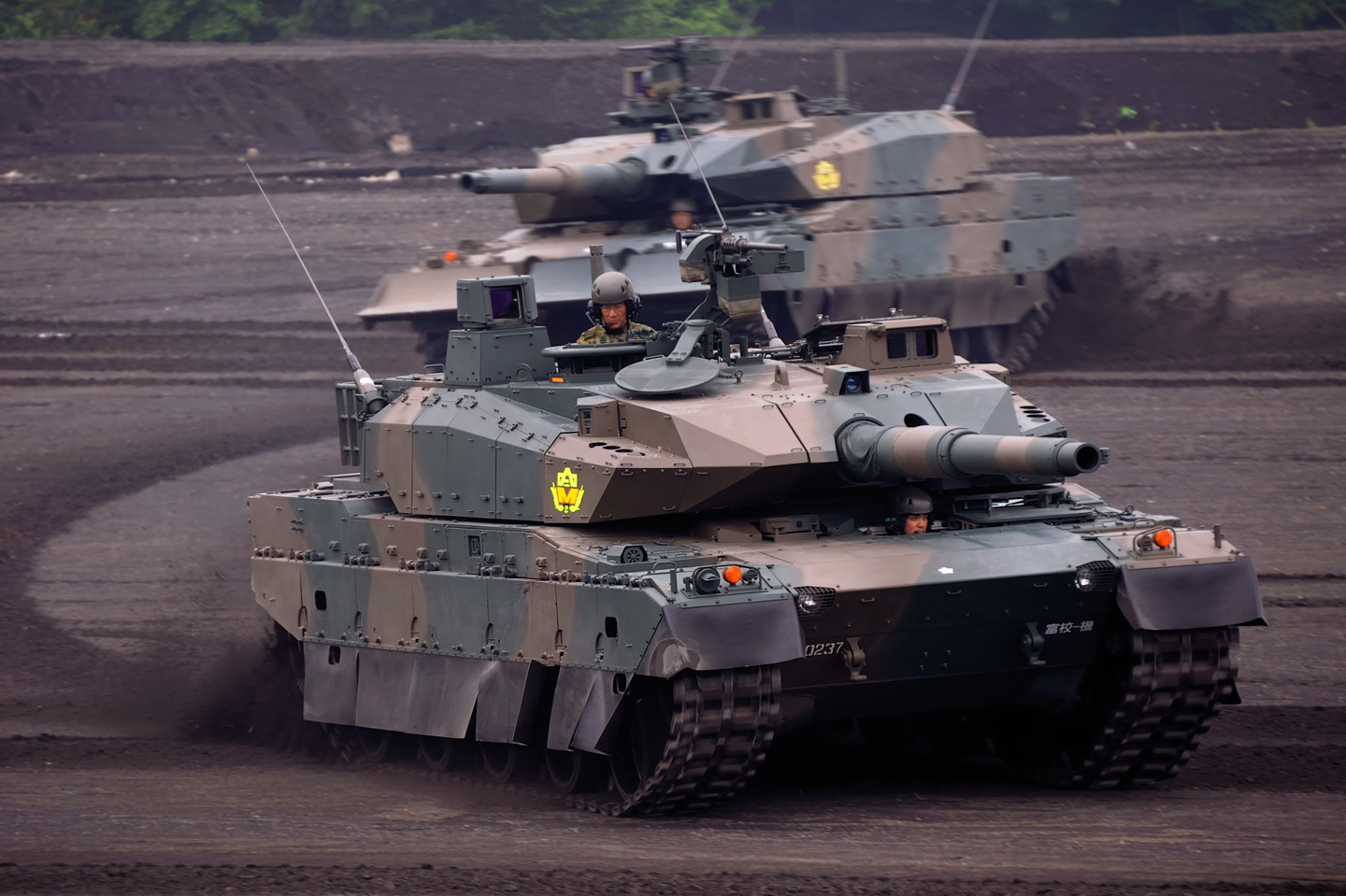 Самый сильный танк в мире танков. Type 10 MBT. Mitsubishi Type 10. Type 10 танк. Type 10 MBT Mitsubishi.