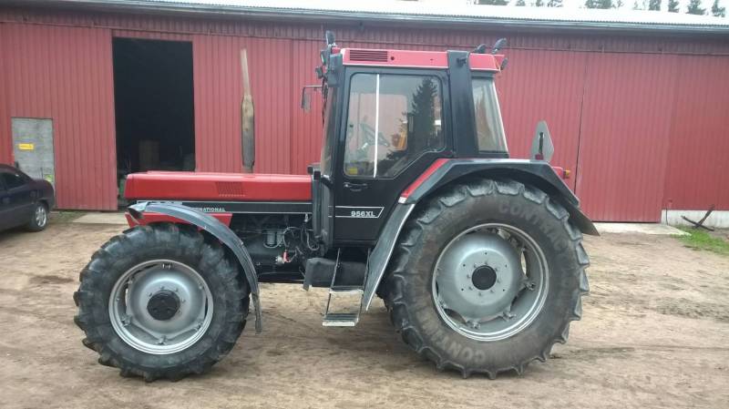 caseih 956-1056 yleensä WP_20150512_002