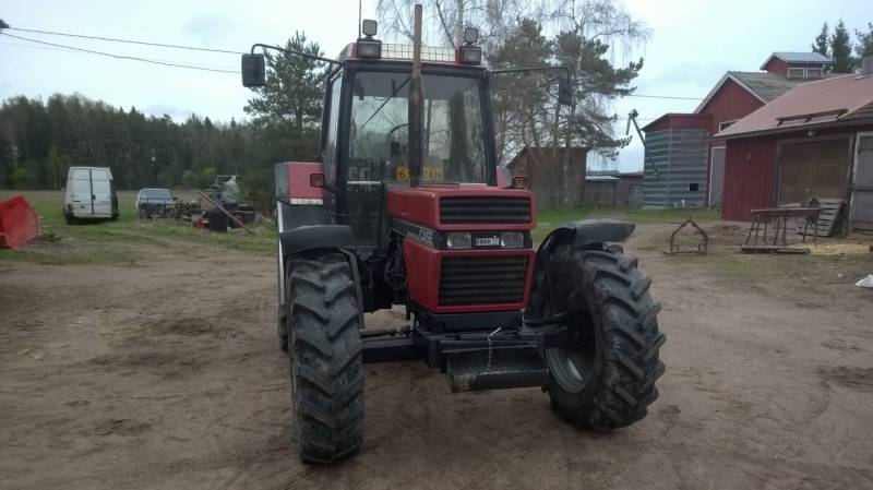 caseih 956-1056 yleensä WP_20150512_004