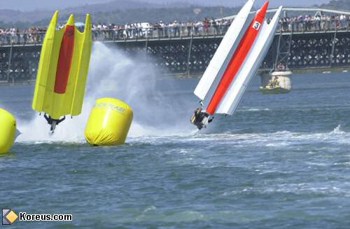 La course entre l'homme et le bateau F1boat7