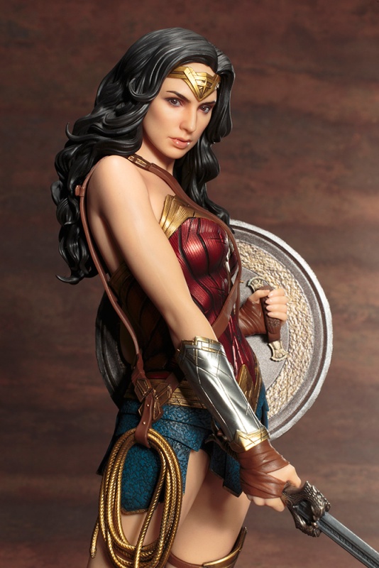 [Kotobukiya] ARTFX 1/6 - Wonder Woman 43faf4f105b3c95990c092a8b818d838eb8fb76f-534x800