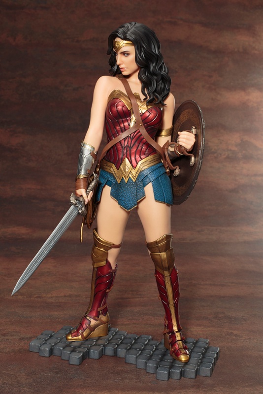 [Kotobukiya] ARTFX 1/6 - Wonder Woman D4eaf1f1bcb5bcbb2c1258dd7b0c6c3aaa172c05-534x800