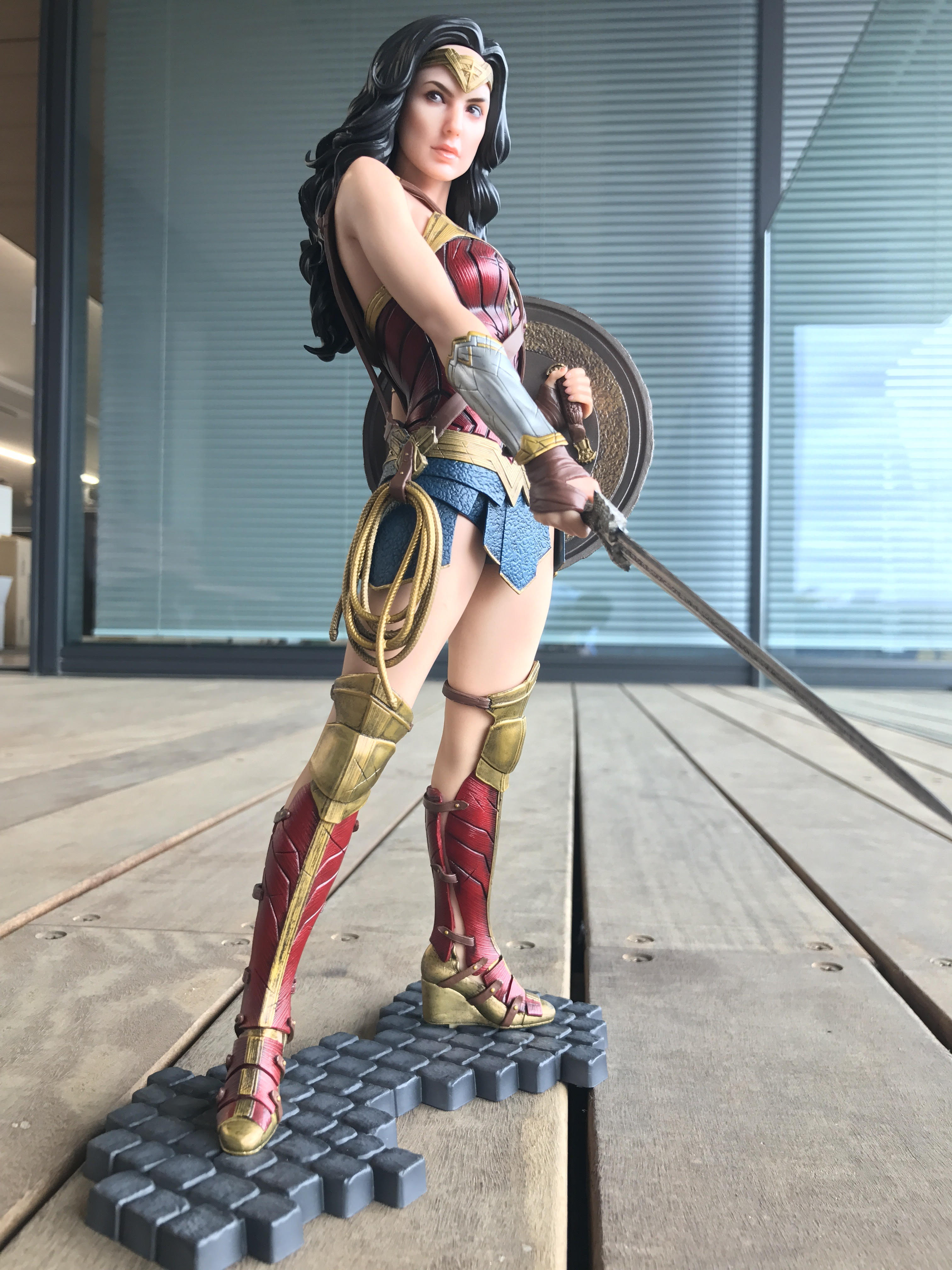 [Kotobukiya] ARTFX 1/6 - Wonder Woman 311fe0c3e5d2d16c63632e78ddfb987aafba5898