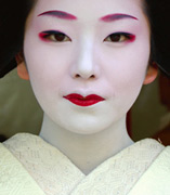 Kratka istorija kozmetike  Japanese-Traditional-Makeup