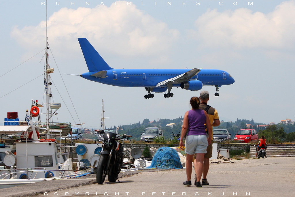 Corfu im Mai 2011 G-STRW-B757-Astraeus-CFU-03-06-2011c