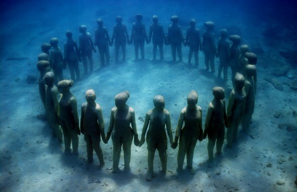 متحف تماثيل تحت الماء The-underwater-sculpture-park-05