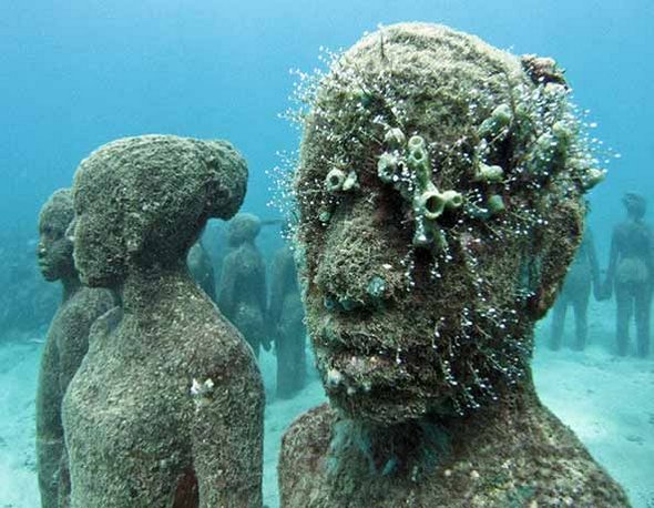 متحف تماثيل تحت الماء The-underwater-sculpture-park-13