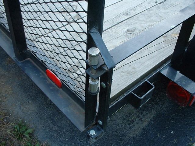 The Yank's handy dandy trailer ramp lock tip. Ramp_lock