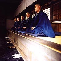 Bouddhisme au Japon Zazen641